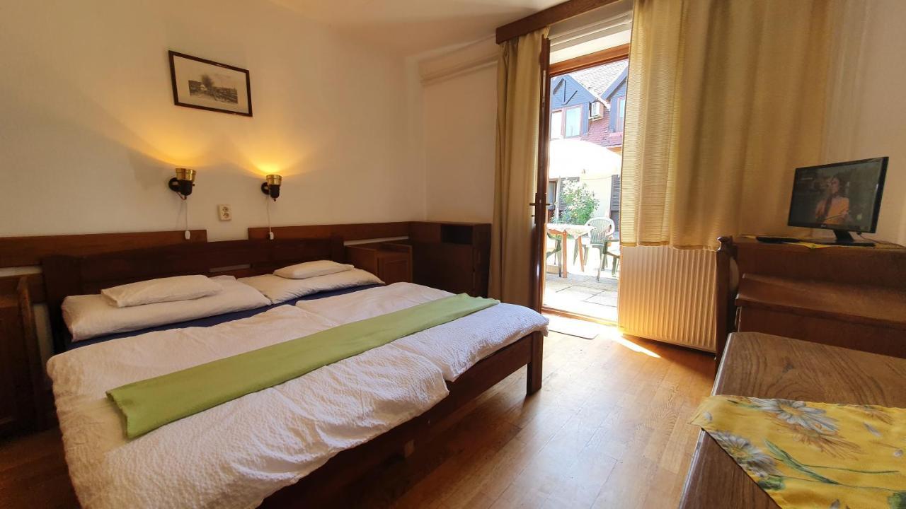 Harmonia Apartmanhaz Balatonlelle Εξωτερικό φωτογραφία