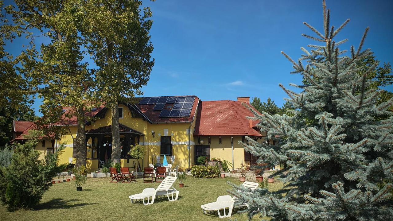 Harmonia Apartmanhaz Balatonlelle Εξωτερικό φωτογραφία