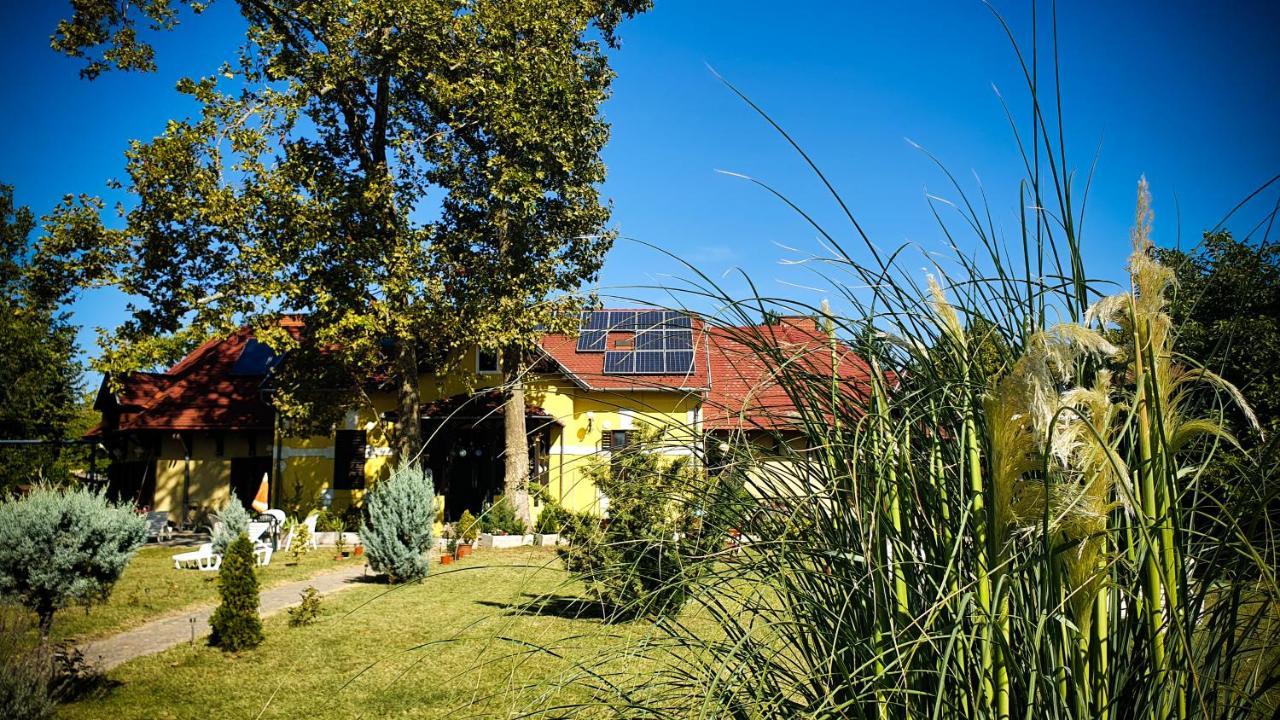 Harmonia Apartmanhaz Balatonlelle Εξωτερικό φωτογραφία