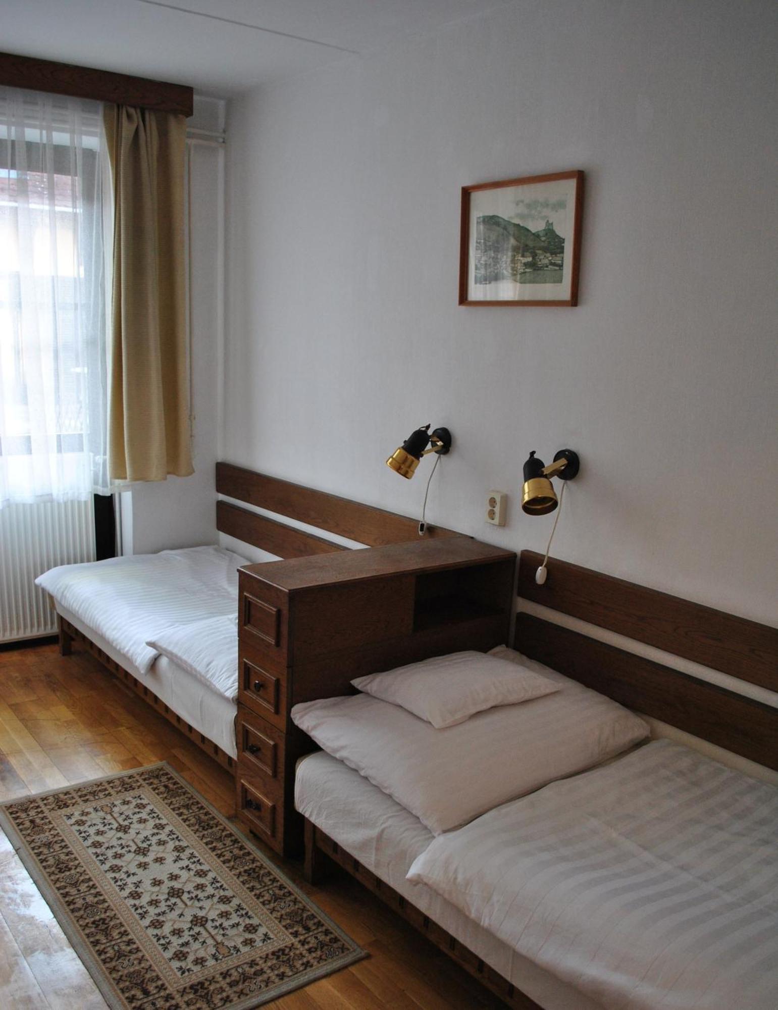Harmonia Apartmanhaz Balatonlelle Δωμάτιο φωτογραφία